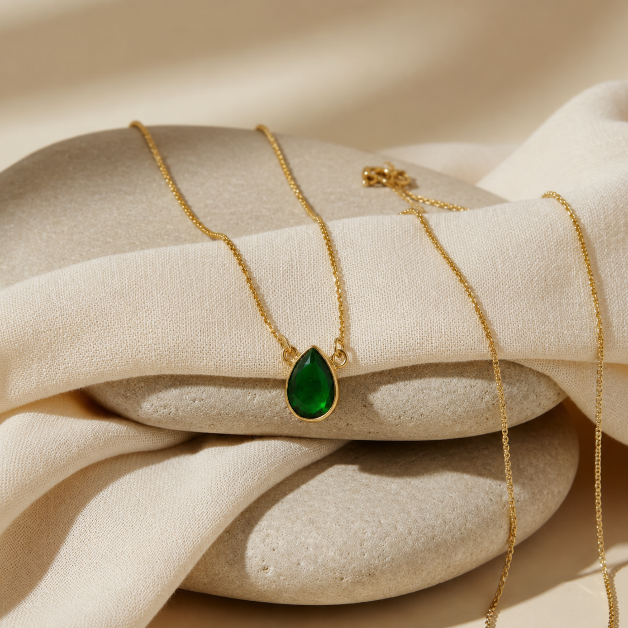 Emerald Green Teardrop Pendant Necklace